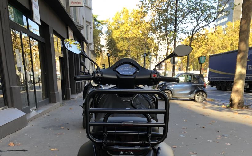 VESPA GTS SUPER SPORT 15