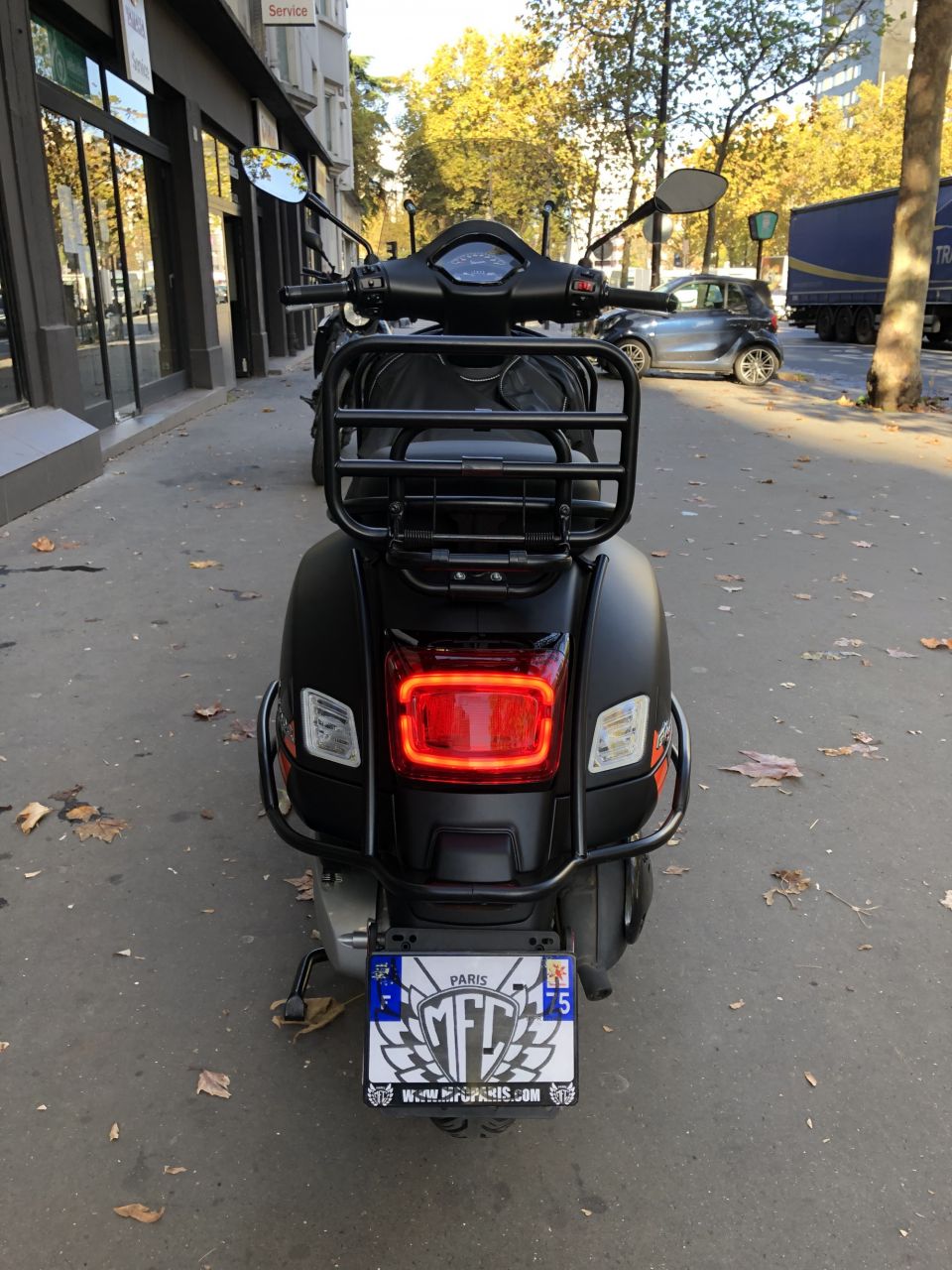 VESPA GTS SUPER SPORT 15