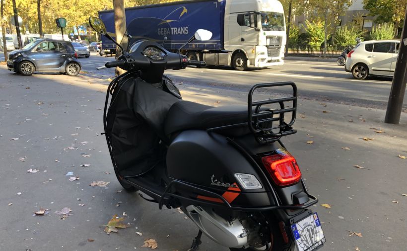 VESPA GTS SUPER SPORT 20