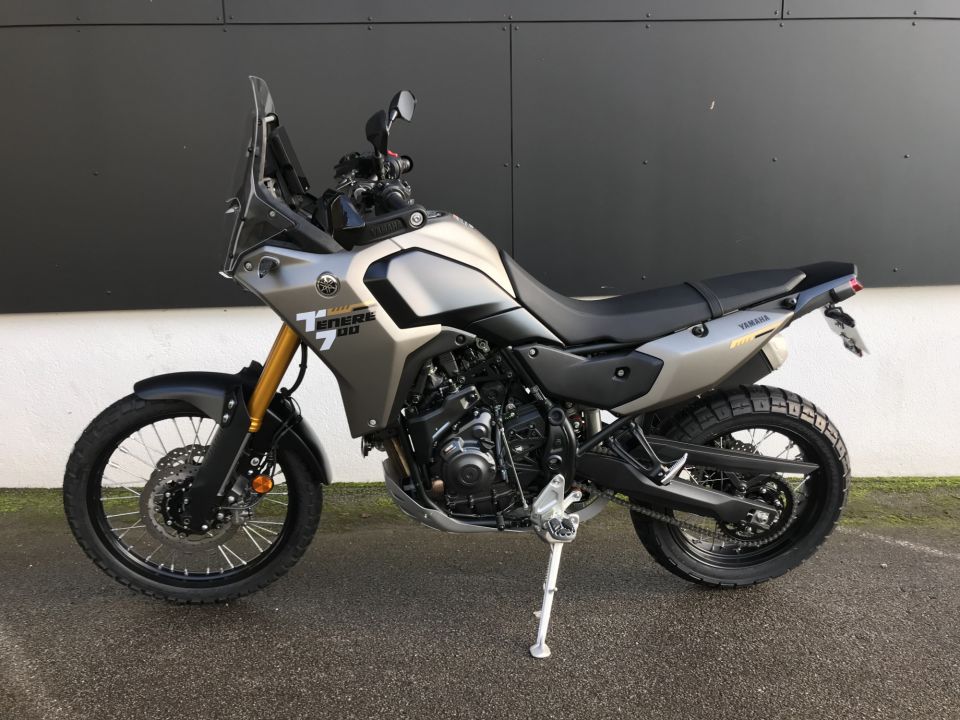 YAMAHA XTZ TENERE 700 8