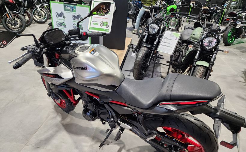 KAWASAKI Z 650 (47.5CV) 5