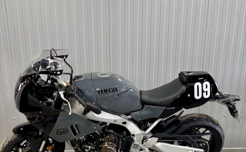 YAMAHA XSR 900 GP 3