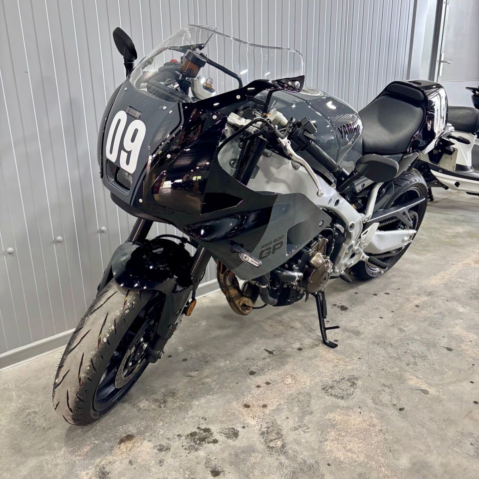 YAMAHA XSR 900 GP 12