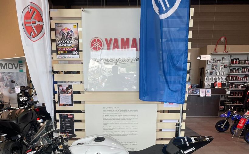YAMAHA YZF-R6 RACE 2