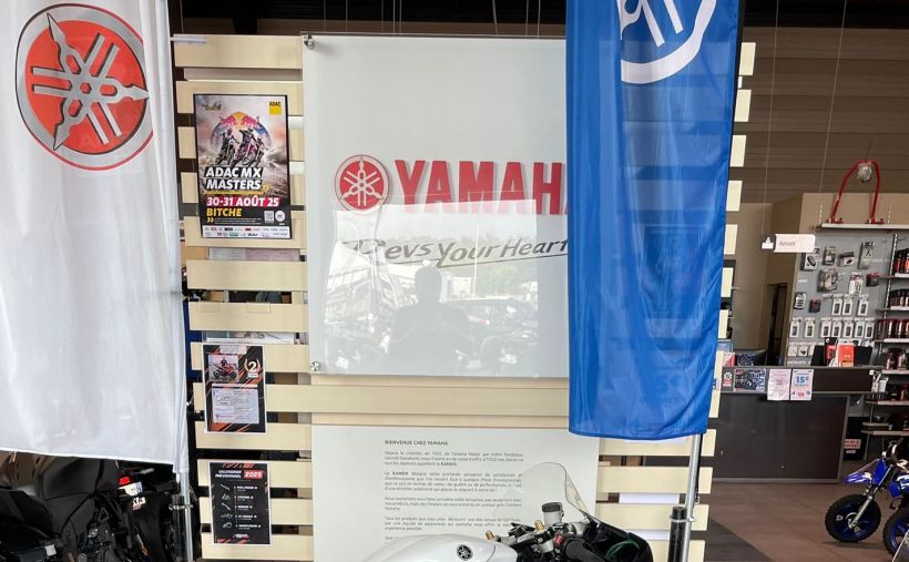 YAMAHA YZF-R6 RACE 3