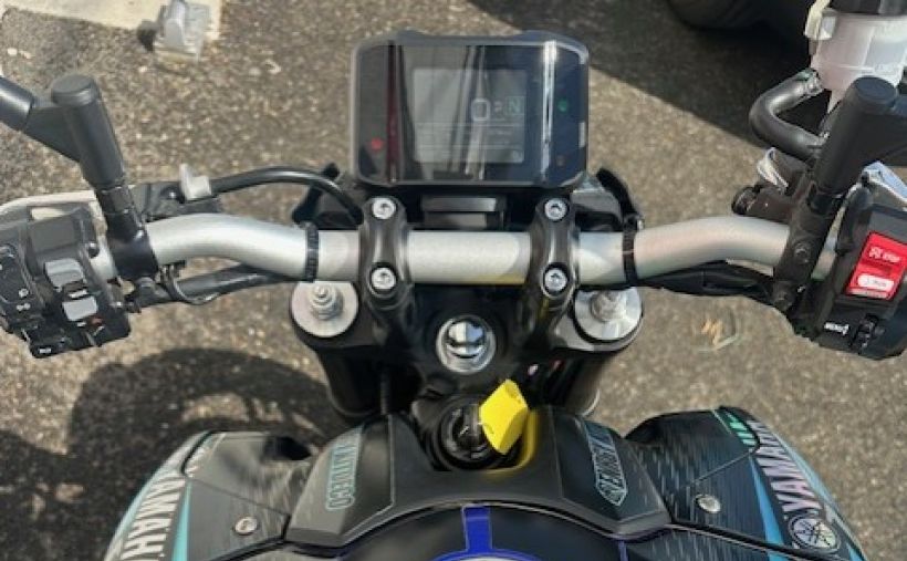 YAMAHA MT-09 3