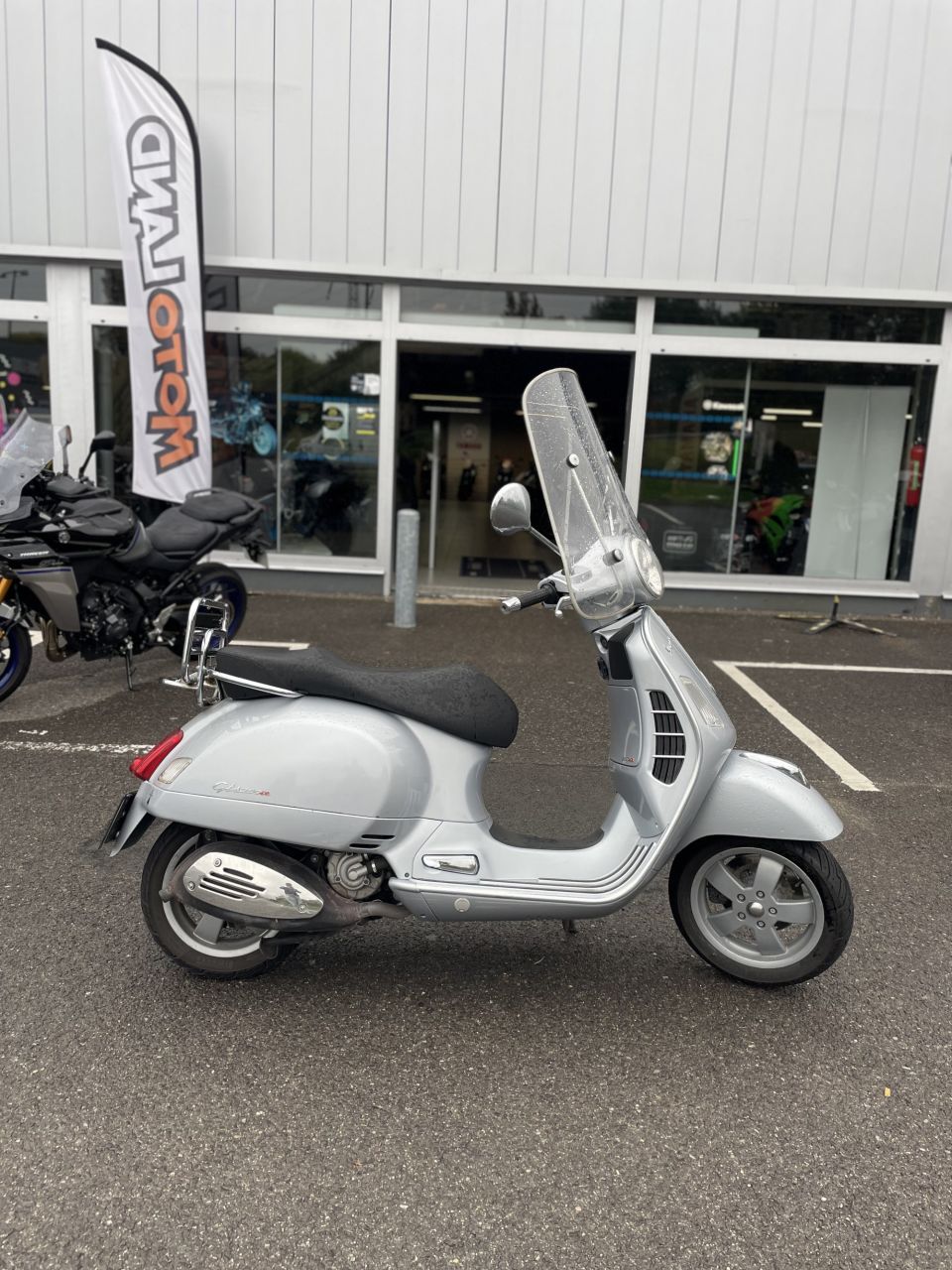 PIAGGIO GTS 250 6