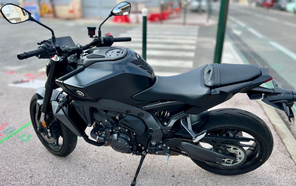 YAMAHA MT-09  Y-AMT 6