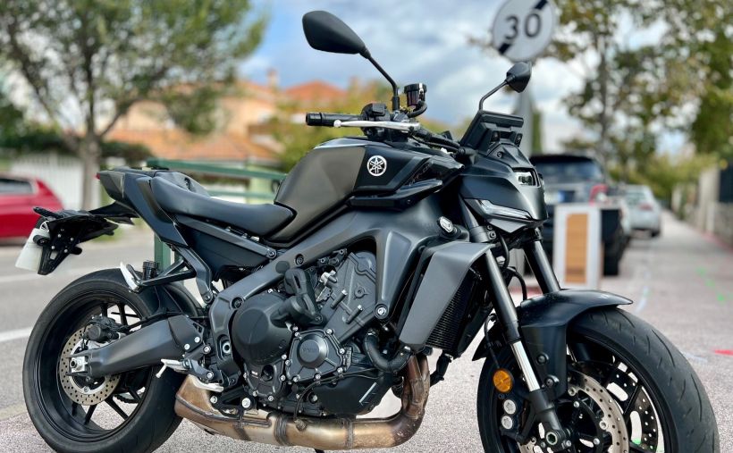 YAMAHA MT-09  Y-AMT 0