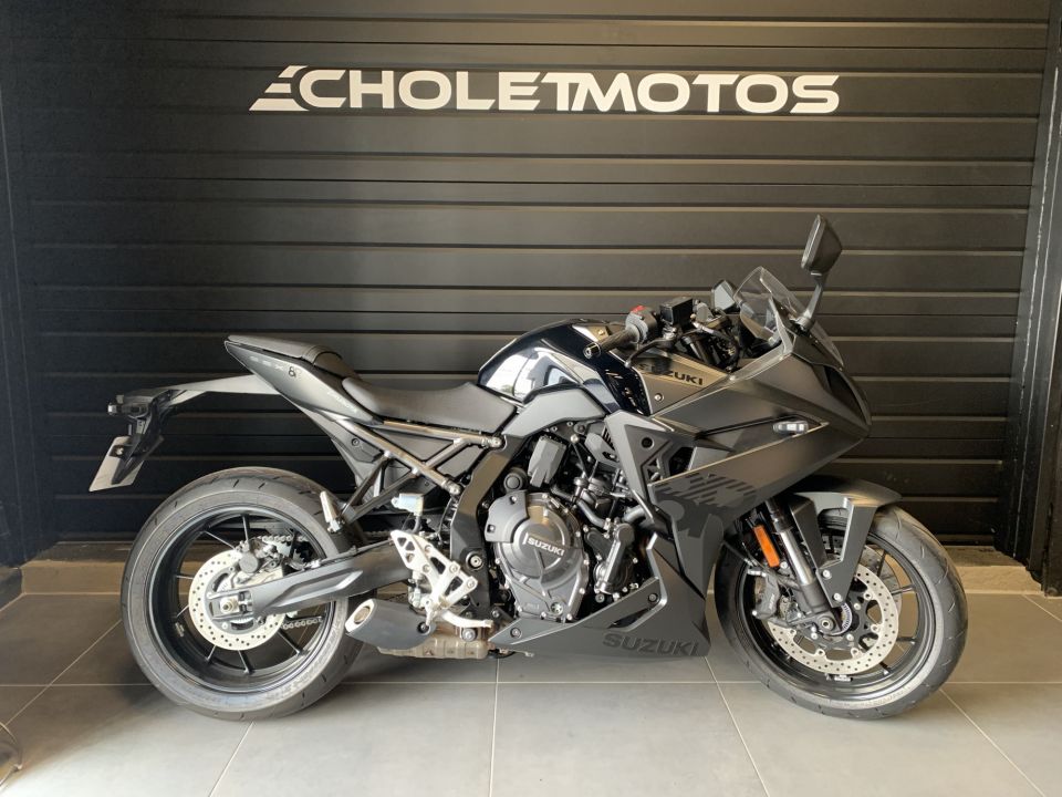 SUZUKI GSX-8R 0