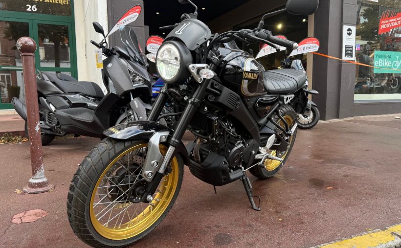 YAMAHA XSR 125 Legacy 2