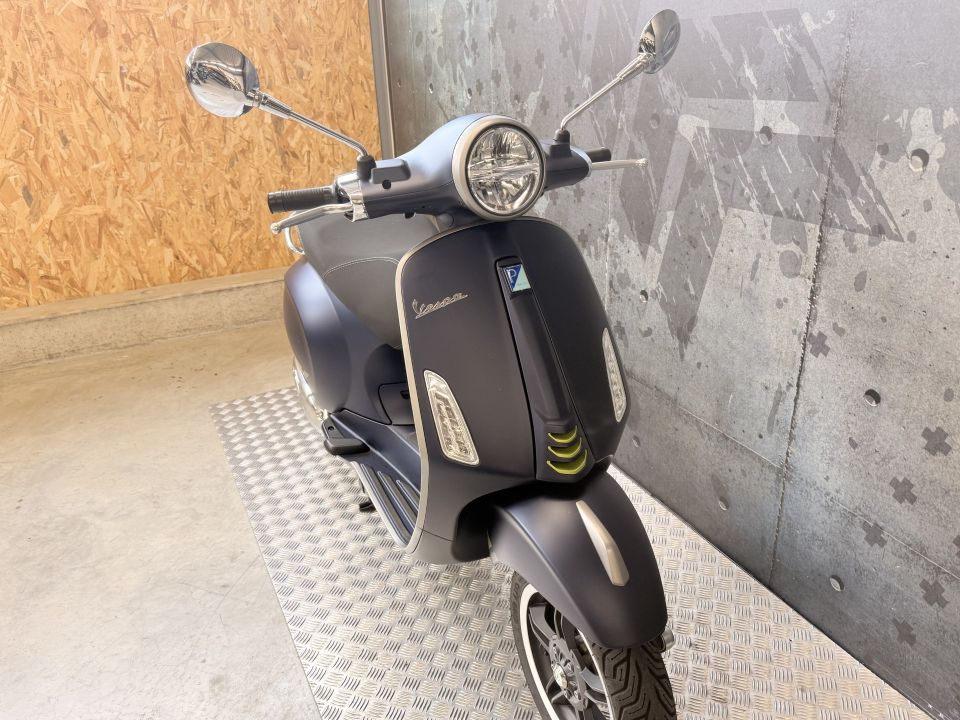 VESPA PRIMAVERA 125 9