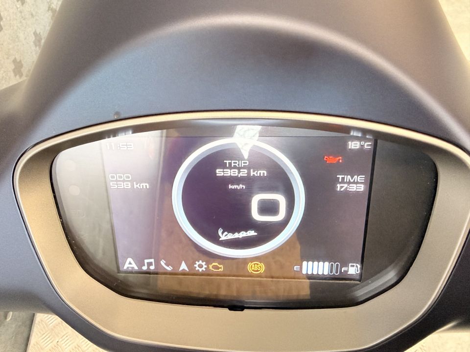 VESPA PRIMAVERA 125 27