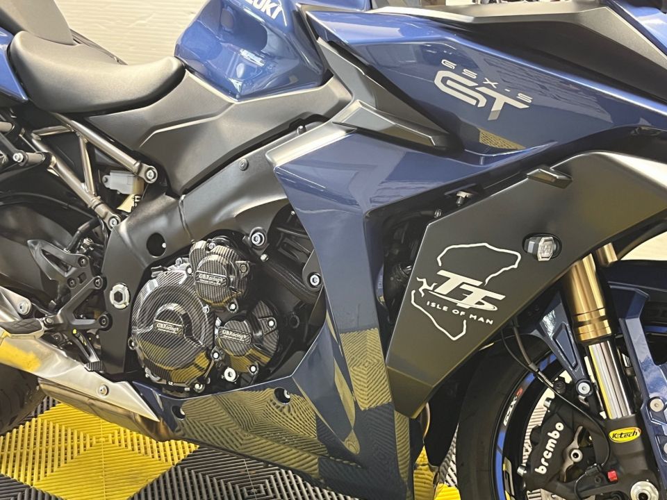 SUZUKI GSX-S 1000 GT 36