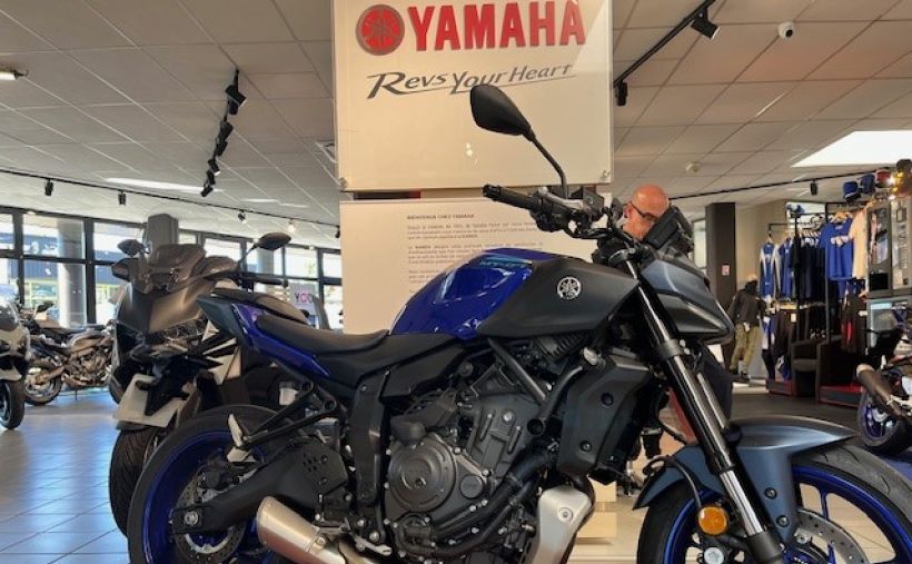 YAMAHA MT-07 Y-AMT 0