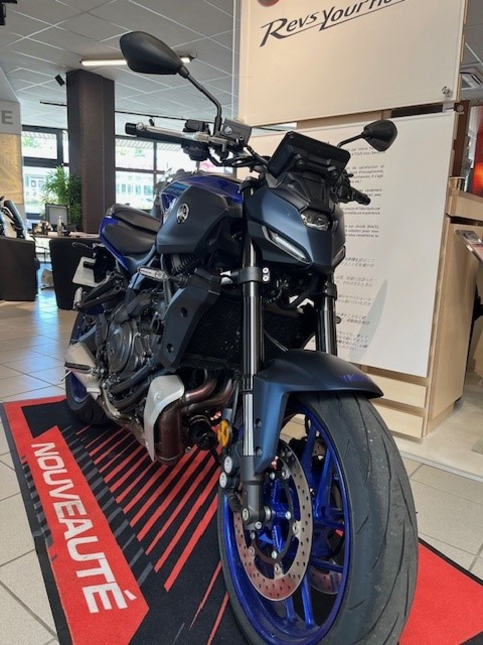 YAMAHA MT-07 Y-AMT 1