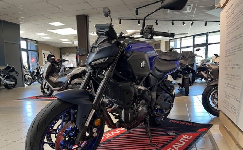YAMAHA MT-07 Y-AMT 2