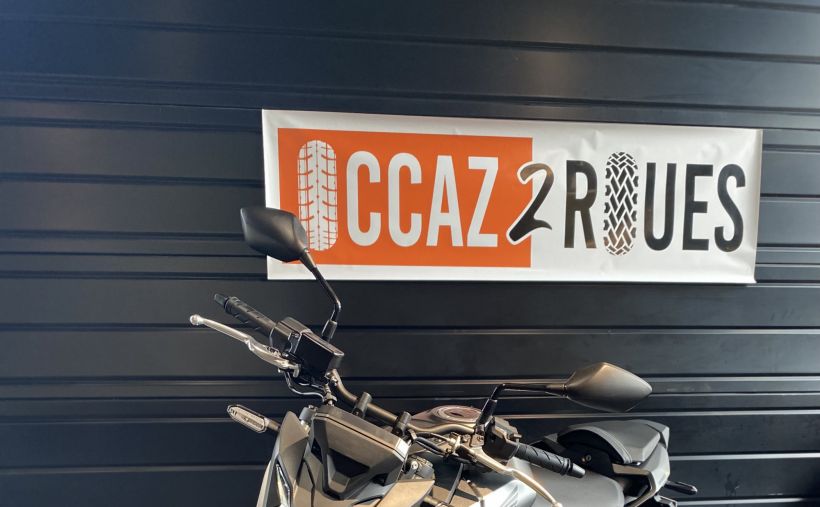 HONDA CB 750 HORNET 2