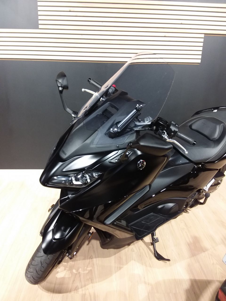 YAMAHA XP T-MAX 560 TECH MAX 1