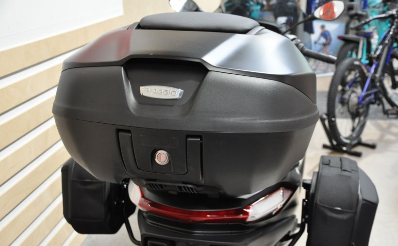 PIAGGIO MP3 530 HPE EXCLUSIVE 1