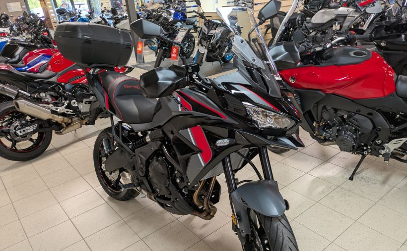 KAWASAKI VERSYS 650 10