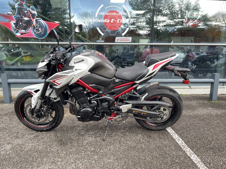 KAWASAKI Z 900 8