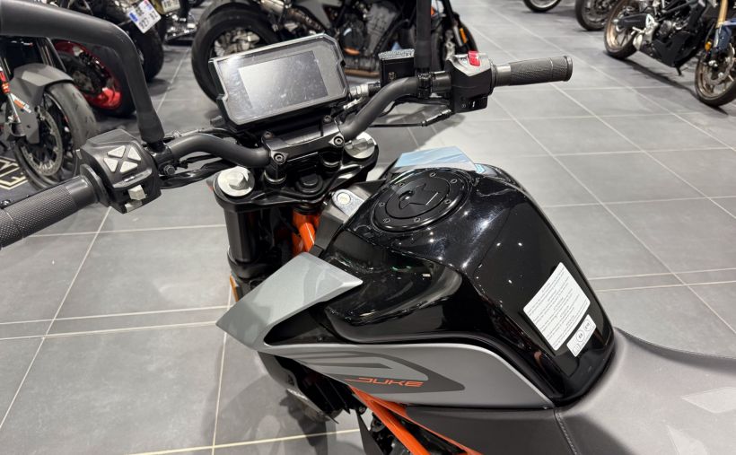 KTM 125 DUKE 2