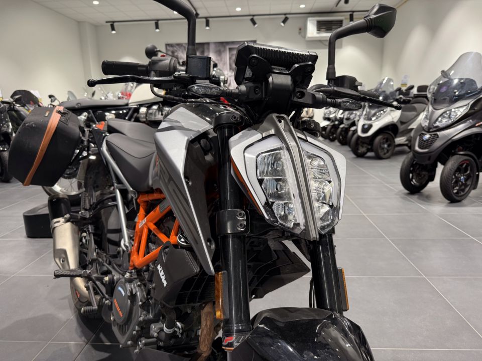 KTM 125 DUKE 20