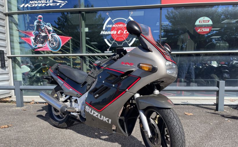 SUZUKI GSX 1100 12