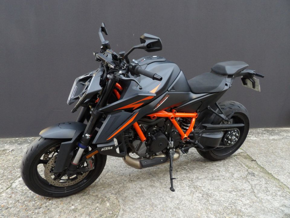 KTM 1390 SUPER DUKE R EVO 6