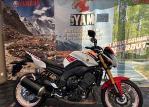 YAMAHA FZ8 - 2012