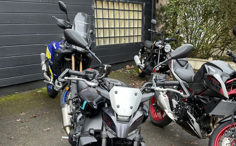 YAMAHA MT-09 1