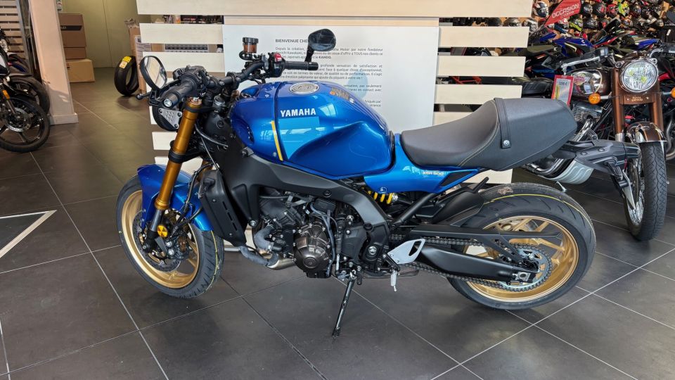 YAMAHA XSR 900 35KW 3