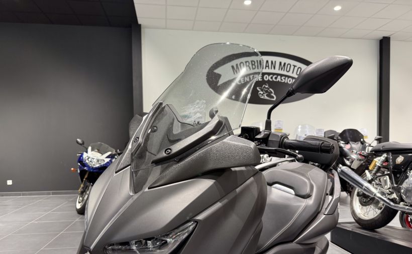 YAMAHA XMAX 125 4