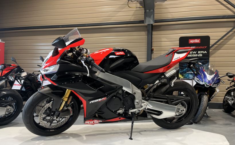 APRILIA RSV4 1100 FACTORY 1