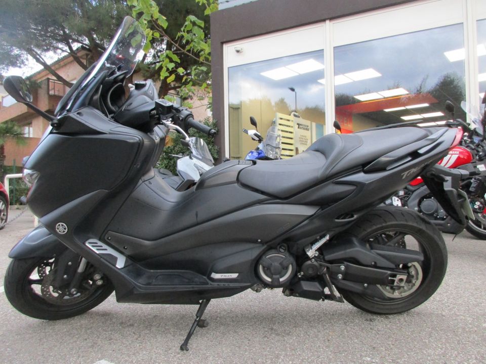 YAMAHA XP T-MAX 560 0