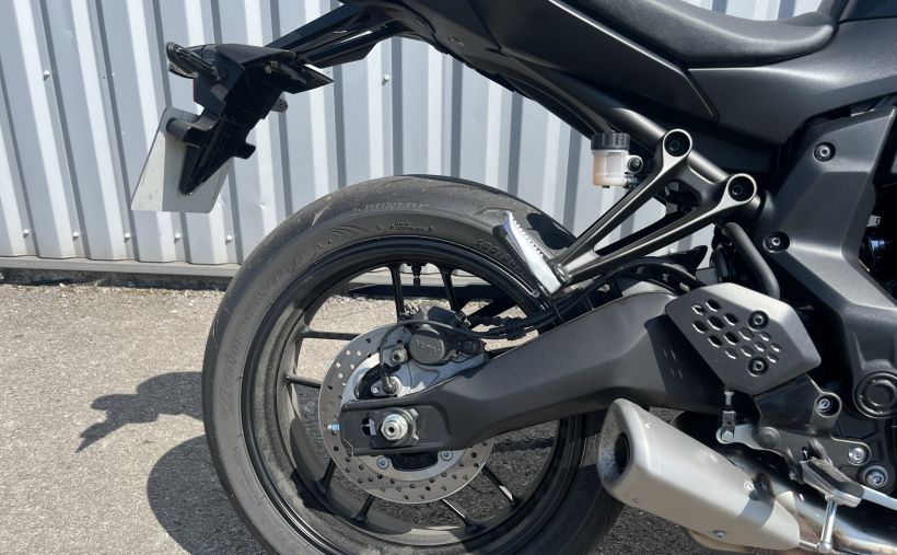 YAMAHA MT-07 6