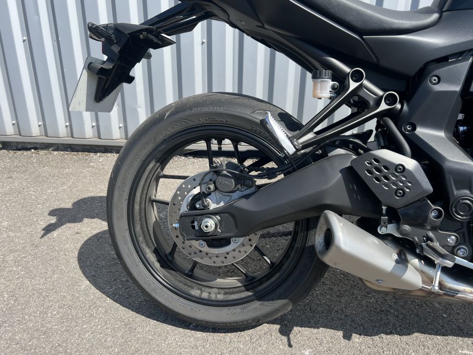 YAMAHA MT-07 24