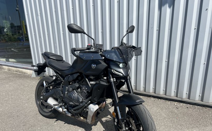 YAMAHA MT-07 2