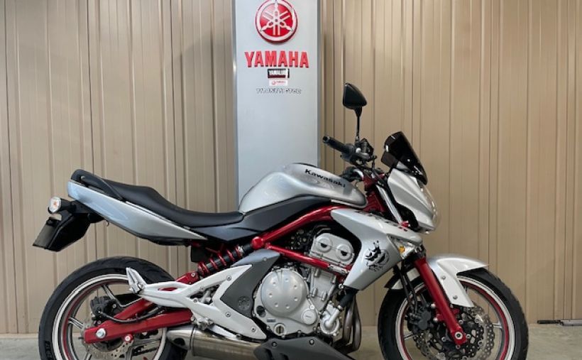 KAWASAKI ER-6 1