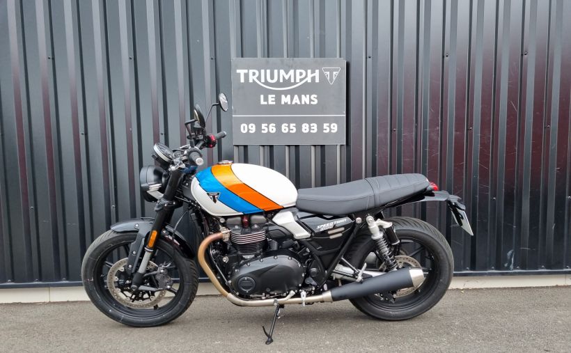 TRIUMPH SPEED TWIN 900 15