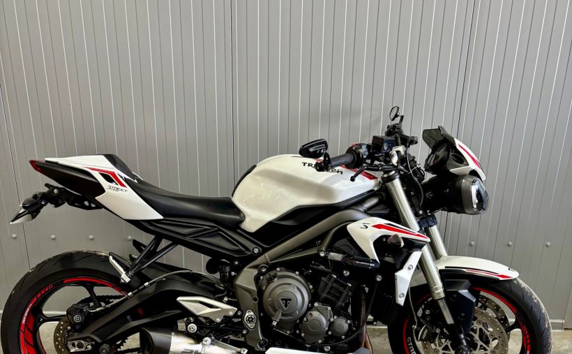 TRIUMPH STREET TRIPLE 660 S A2 0