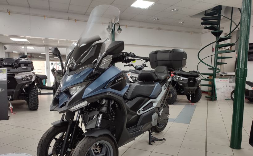 KYMCO CV3 550 1
