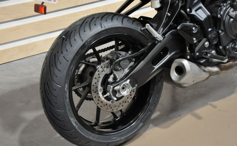 YAMAHA MT-07 (47.5CV) 5