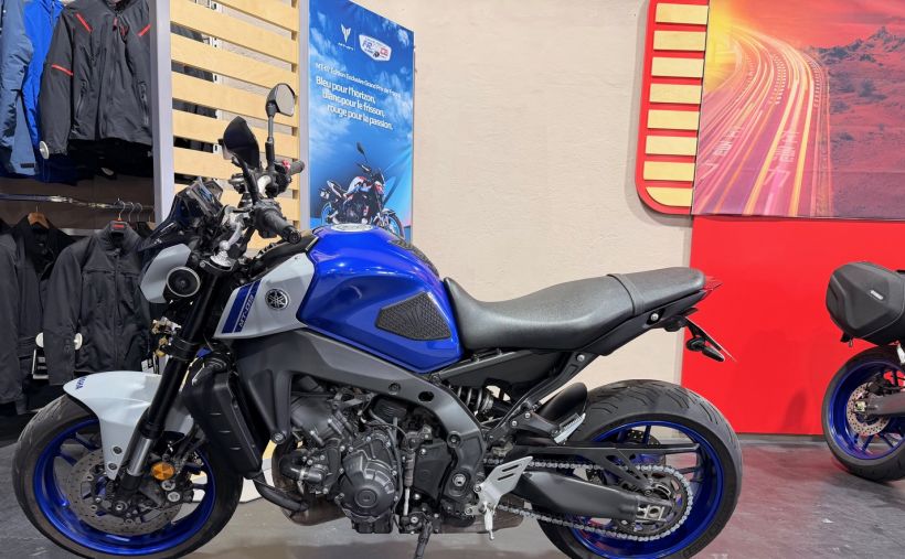 YAMAHA MT-09 3