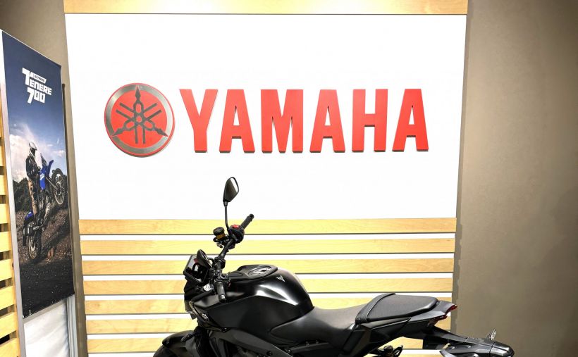YAMAHA MT-09 3