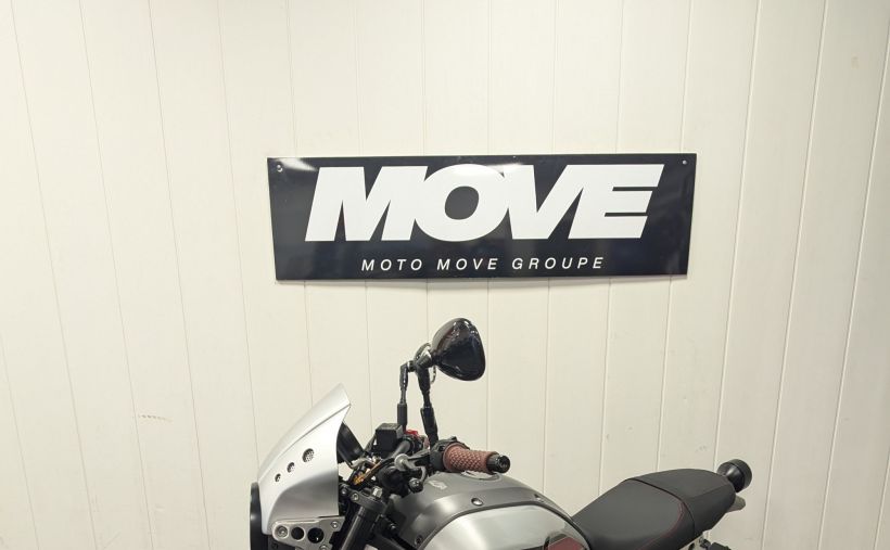 YAMAHA XSR 900 4
