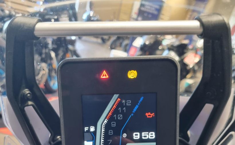 YAMAHA XTZ TENERE 700 Extreme 6