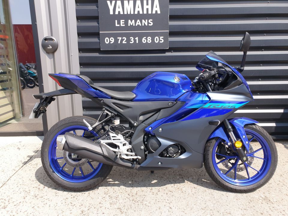 YAMAHA YZF-R125 0