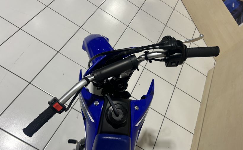 YAMAHA TT-R50 2